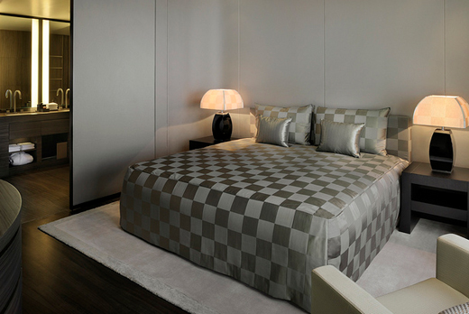 Armani-dubai-Classic-room