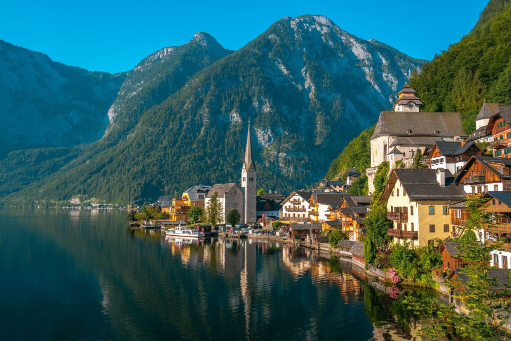 قرية هالشتات النمسا ( Hallstatt )