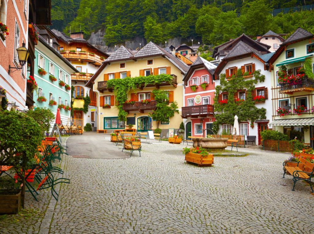 قرية هالشتات النمسا ( Hallstatt )